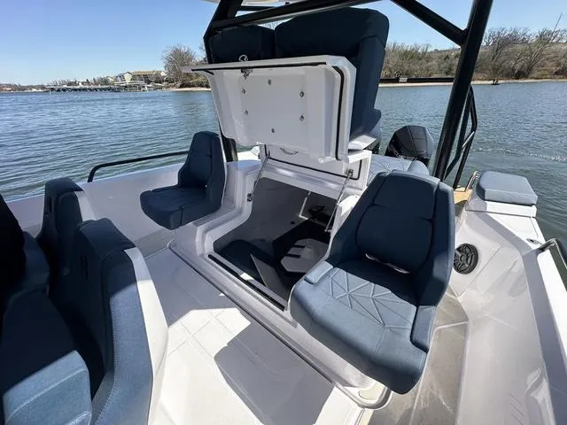 Slide: The Image of Axopar 29 Sun-Top 2025 - 15