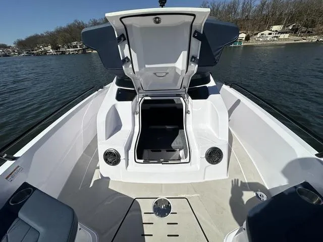 Slide: The Image of Axopar 29 Sun-Top 2025 - 6