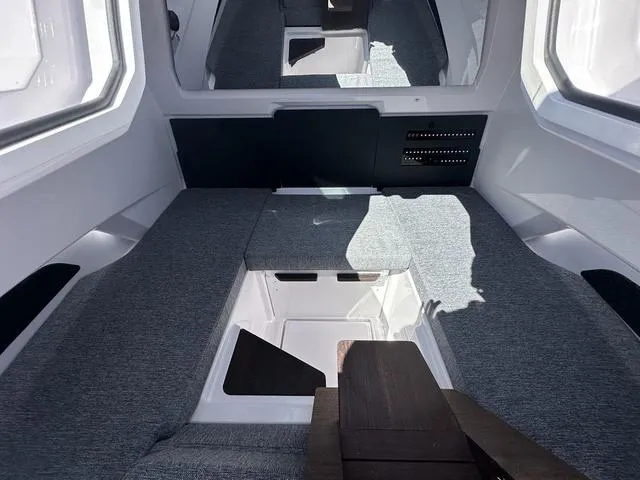 Slide: The Image of Axopar 29 Sun-Top 2025 - 7