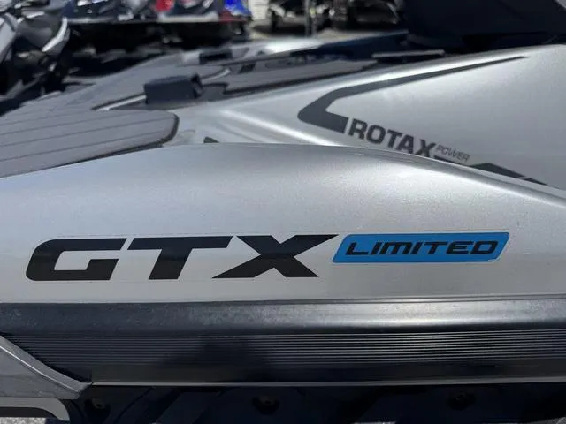 Slide: The Image of Sea-Doo GTX 2021 - 10