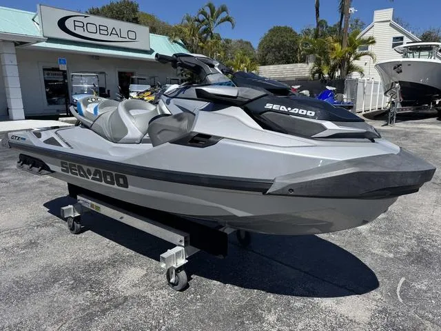 Slide: The Image of Sea-Doo GTX 2021 - 3