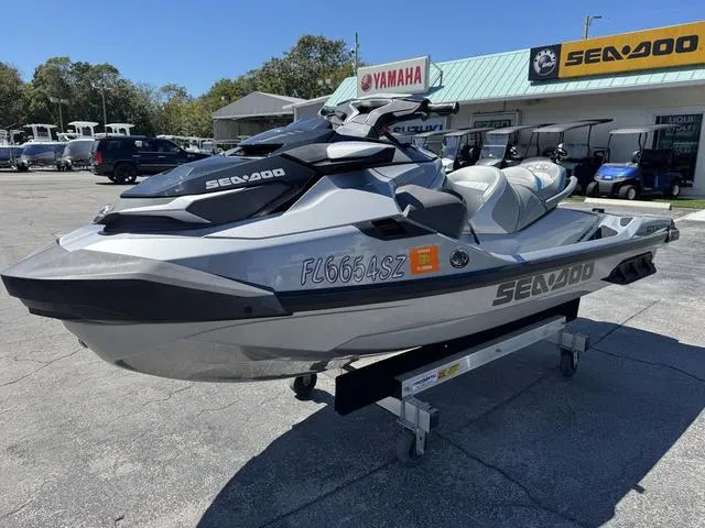 Slide: The Image of Sea-Doo GTX 2021 - 5