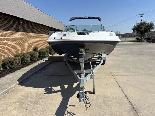 Slide: The Image of Hurricane SunDeck 187 OB 2025 - 4