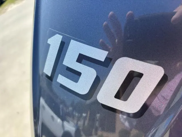 Slide: The Image of Hurricane SunDeck 187 OB 2025 - 45