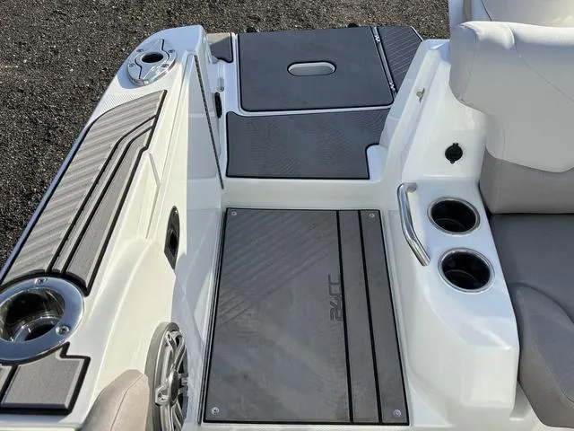 Slide: The Image of Hurricane Center Console 24 OB 2025 - 16