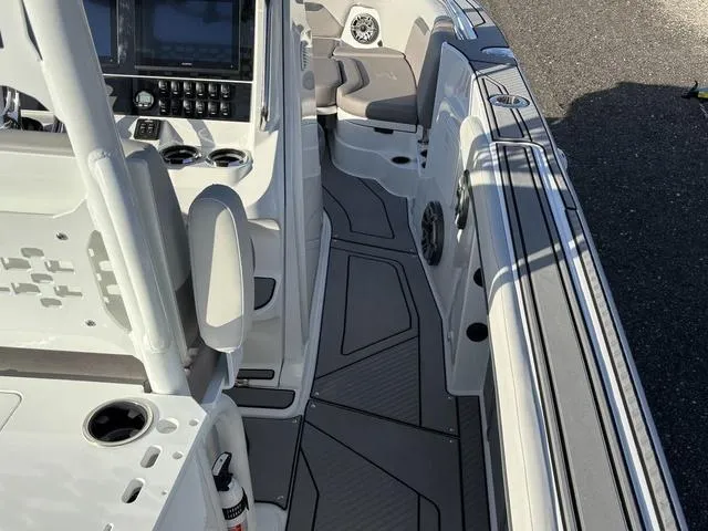 Slide: The Image of Hurricane Center Console 24 OB 2025 - 20