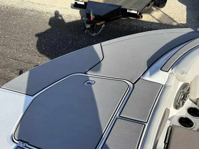 Slide: The Image of Hurricane Center Console 24 OB 2025 - 27