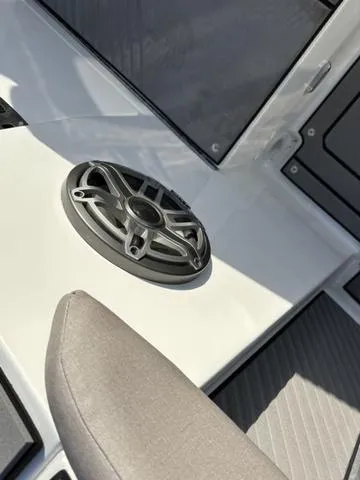 Slide: The Image of Hurricane Center Console 24 OB 2025 - 34