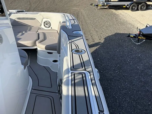 Slide: The Image of Hurricane Center Console 24 OB 2025 - 40