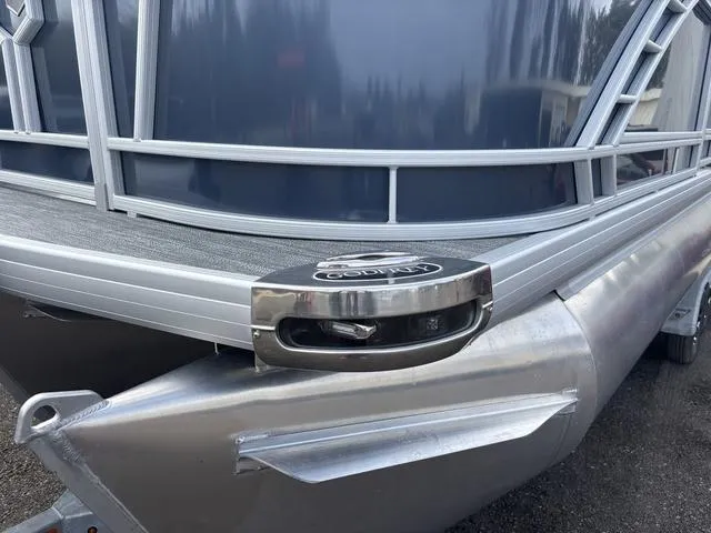 Slide: The Image of Godfrey Monaco 235 C 27" iMPACT Center Tube Package 2025 - 4