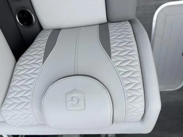 Slide: The Image of Godfrey Monaco 235 C 27" iMPACT Center Tube Package 2025 - 42