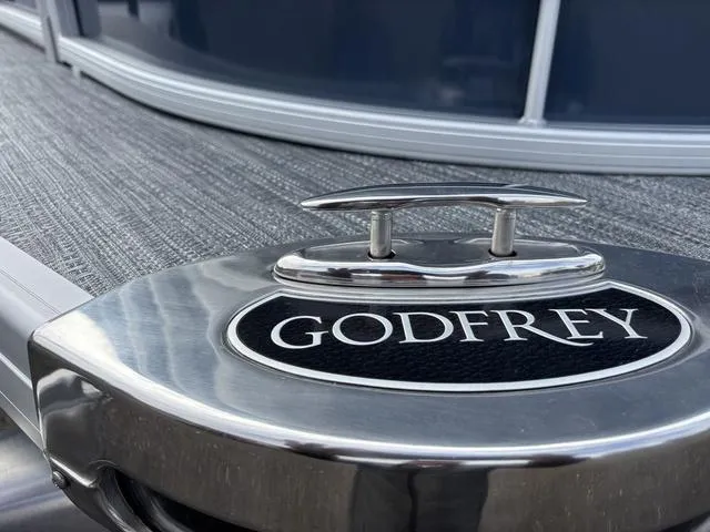 Slide: The Image of Godfrey Monaco 235 C 27" iMPACT Center Tube Package 2025 - 7