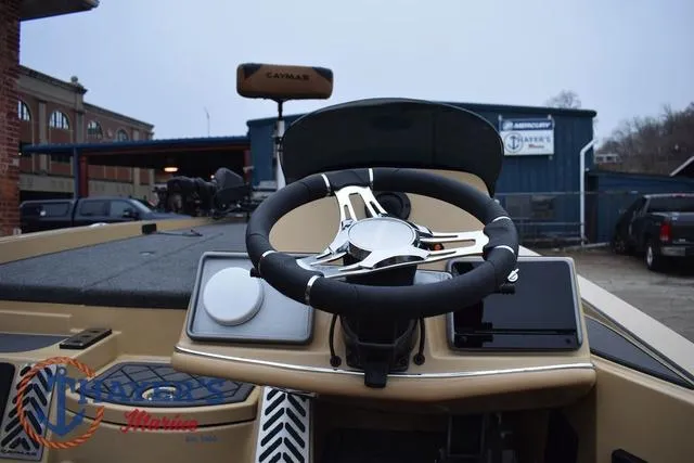 Slide: The Image of Caymas CX 20 PRO 2025 - 19