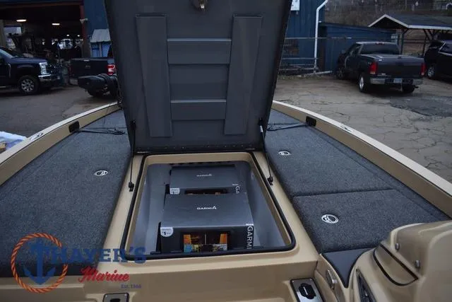 Slide: The Image of Caymas CX 20 PRO 2025 - 35