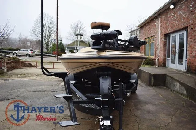 Slide: The Image of Caymas CX 20 PRO 2025 - 7