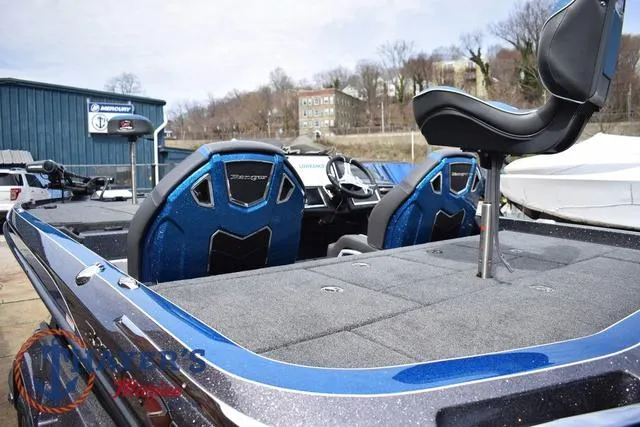 Slide: The Image of Ranger Z520R Cup-Equipped 2025 - 14