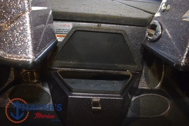 Slide: The Image of Bass Cat Lynx 2018 - 30