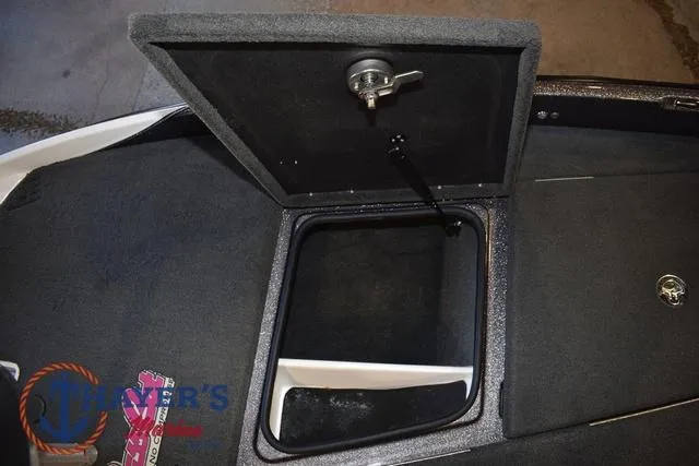 Slide: The Image of Bass Cat Lynx 2018 - 40