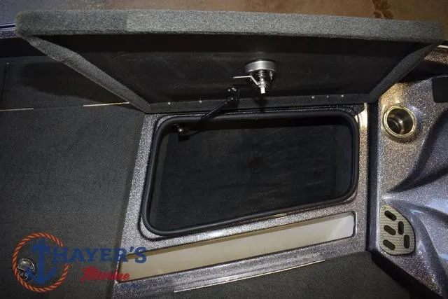 Slide: The Image of Bass Cat Lynx 2018 - 41