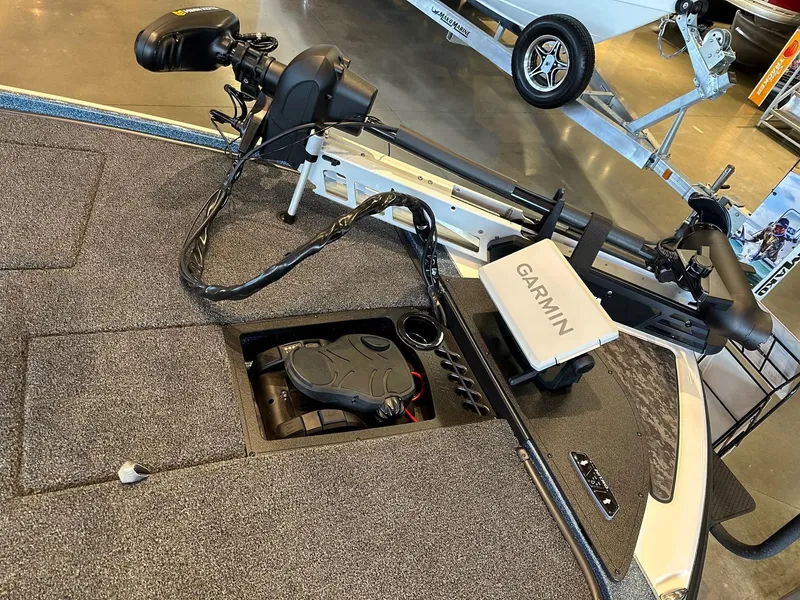 Slide: The Image of 2025 Nitro Z20 XL Pro boat with Garmin equipment and trolling motor. - 5
