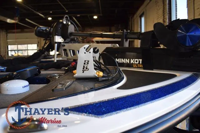 Slide: The Image of 2019 Nitro Z19 boat with Minn Kota trolling motor at Thayer's Marine showroom. - 11