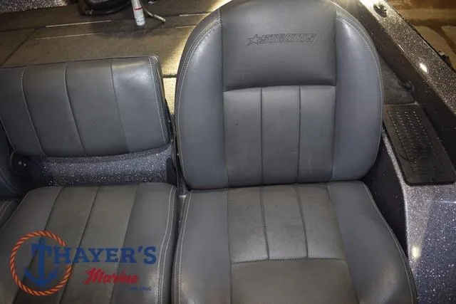 Slide: The Image of 2016 Stratos 176 VLO™ boat seats, gray leather, Thayer's Marine logo visible. - 23