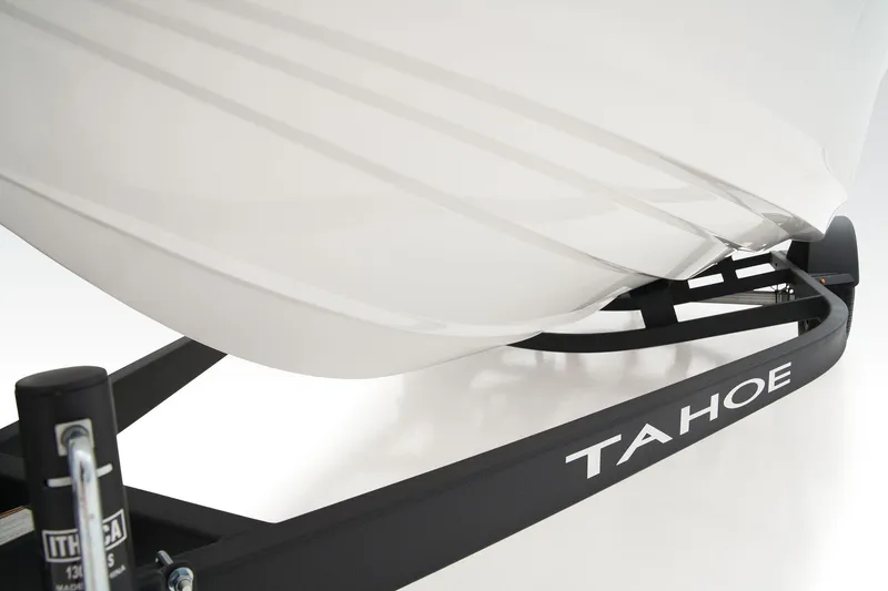 Slide: The Image of Tahoe 185 S 2025 - 22