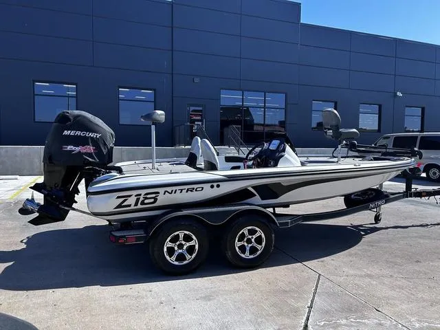 Slide: The Image of Nitro Z18 2017 - 4