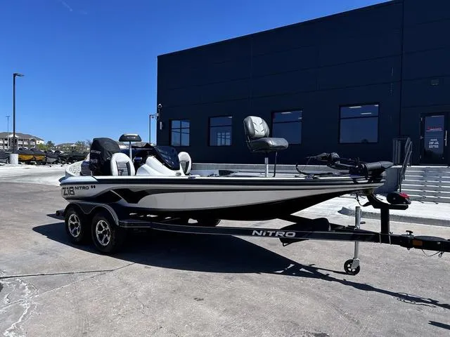 Slide: The Image of Nitro Z18 2017 - 5