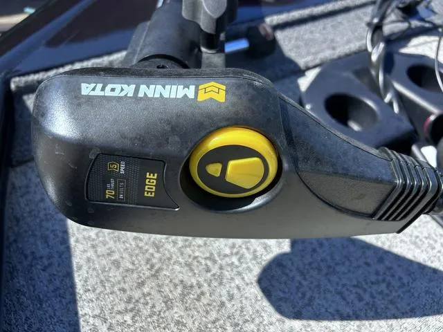 Slide: The Image of Minn Kota trolling motor on 2023 Tracker Pro Team™ 195 TXW Tournament Edition boat. - 4