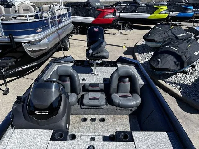 Slide: The Image of 2023 Tracker Pro Team™ 195 TXW Tournament Edition boat interior with seating and console. - 5