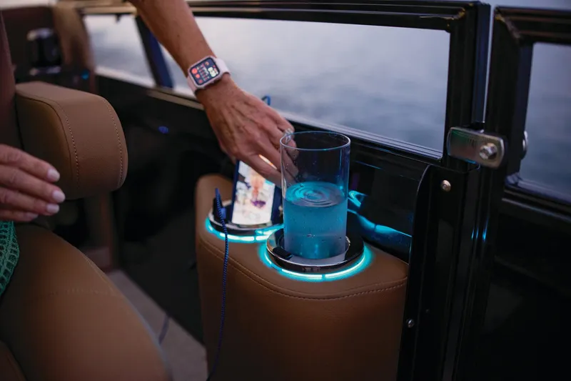 Slide: The Image of Regency 250 LE3 Sport 2025 - 101