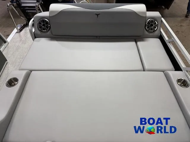 Slide: The Image of Tahoe LTZ 2385 Swingback (VRL) & Honda 4-Stroke EFI 2025 - 21