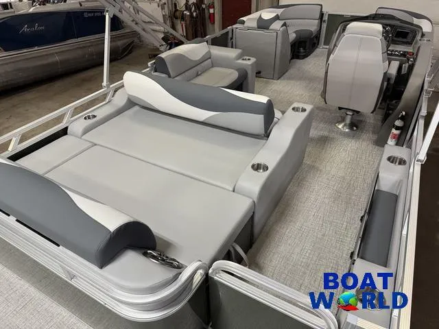 Slide: The Image of Tahoe LTZ 2385 Swingback (VRL) & Honda 4-Stroke EFI 2025 - 24