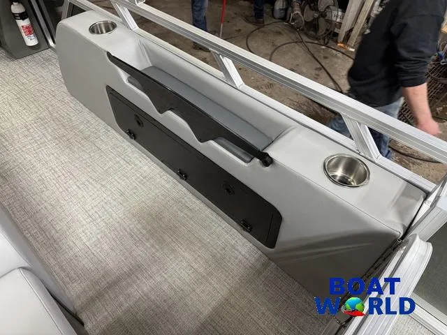 Slide: The Image of Tahoe LTZ 2385 Swingback (VRL) & Honda 4-Stroke EFI 2025 - 25