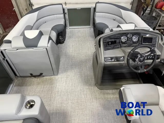 Slide: The Image of Tahoe LTZ 2385 Swingback (VRL) & Honda 4-Stroke EFI 2025 - 30