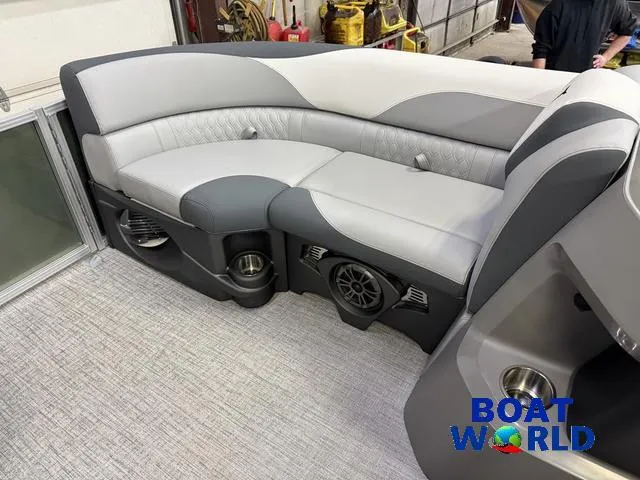 Slide: The Image of Tahoe LTZ 2385 Swingback (VRL) & Honda 4-Stroke EFI 2025 - 31