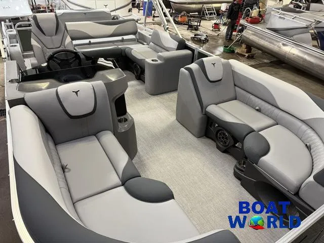 Slide: The Image of Tahoe LTZ 2385 Swingback (VRL) & Honda 4-Stroke EFI 2025 - 34