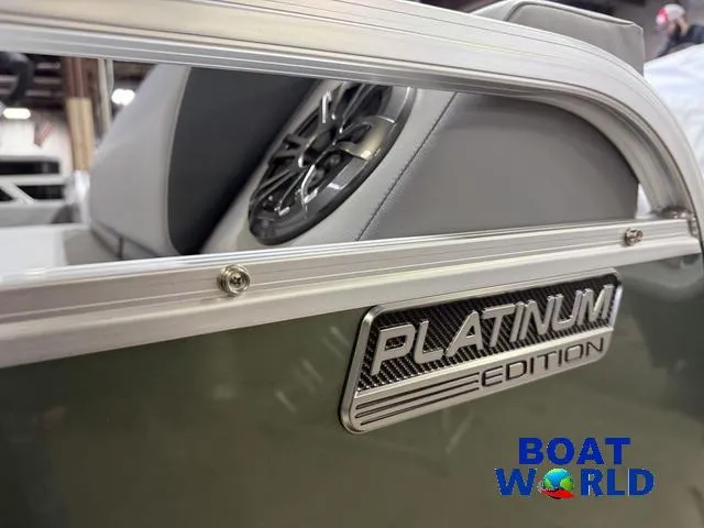 Slide: The Image of Tahoe LTZ 2385 Swingback (VRL) & Honda 4-Stroke EFI 2025 - 41