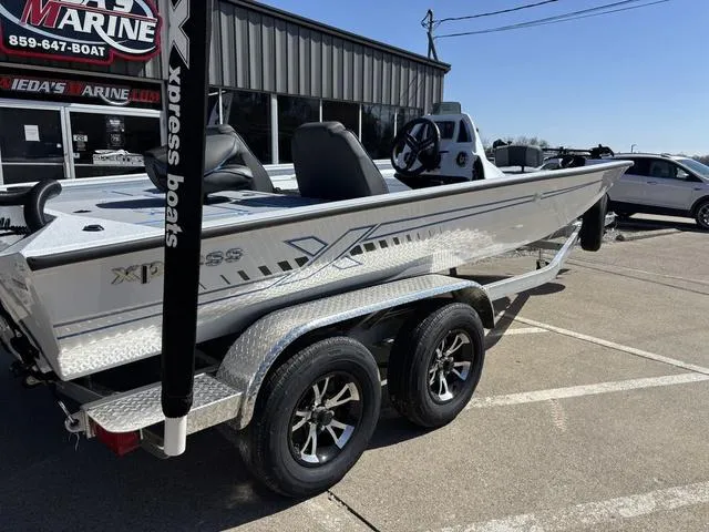 Slide: The Image of Xpress H20 2025 - 4