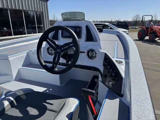 Slide: The Image of Xpress H20 2025 - 6