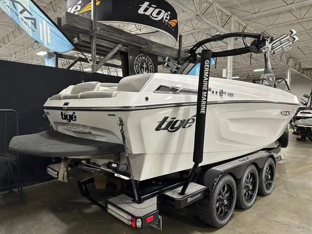 Slide: The Image of Tigé 25ZX 2021 - 4