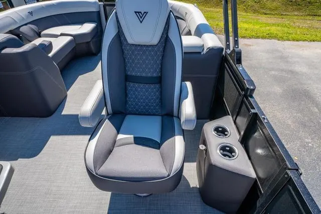 Slide: The Image of Viaggio Z24U Z 2025 - 12