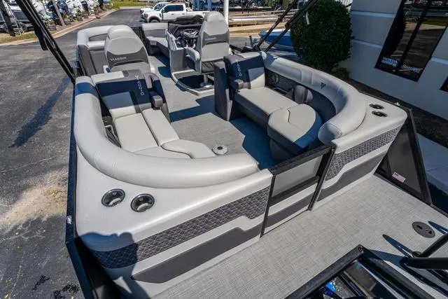 Slide: The Image of Viaggio Z24U Z 2025 - 15