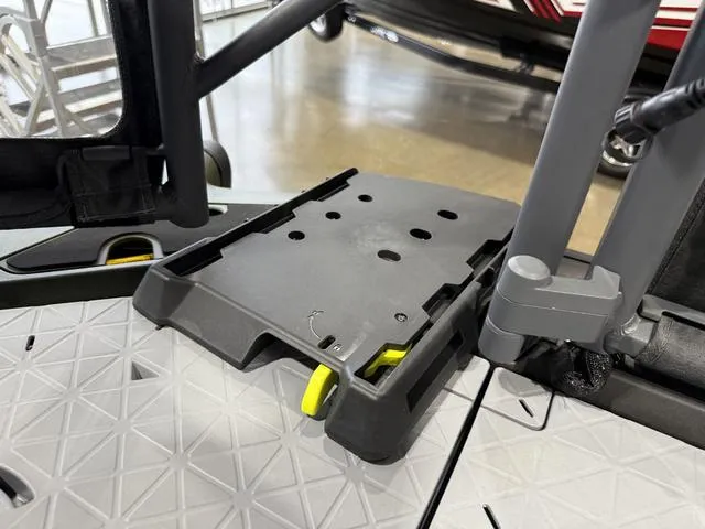 Slide: The Image of 2025 Sea-Doo Switch™ Fish 21 deck detail, showcasing modular design and durable construction. - 11