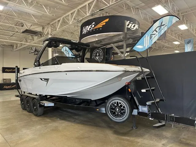 Slide: The Image of Tigé 24RZX 2025 - 2