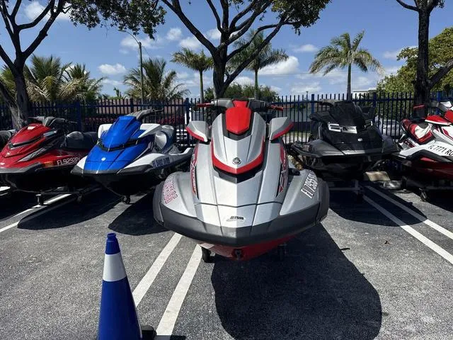 Slide: The Image of Yamaha FX Cruiser SVHO 2020 - 3