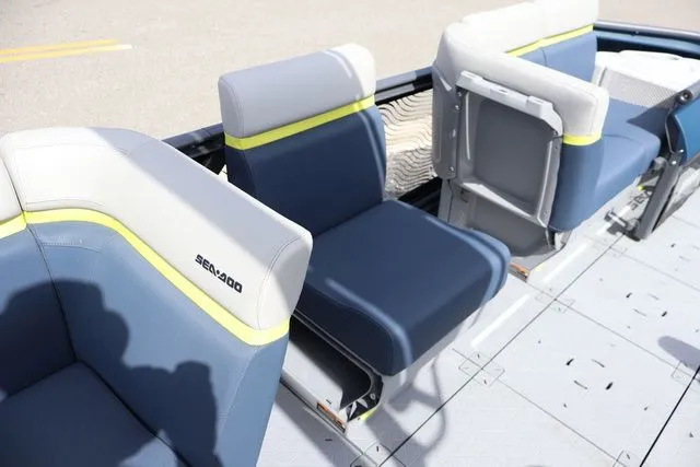 Slide: The Image of Sea-Doo Switch Cruise Limited 21 2025 - 17