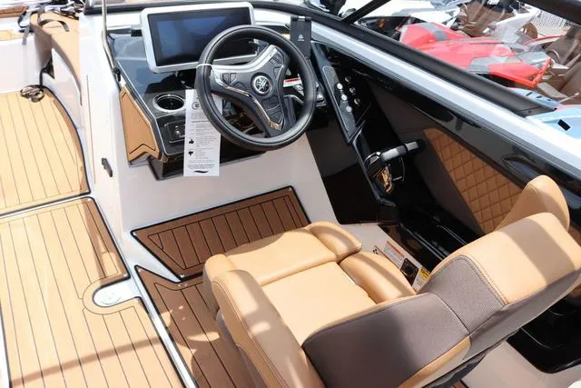 Slide: The Image of Yamaha 252SD-YACHT BLUE-GALVANIZED 2025 - 15