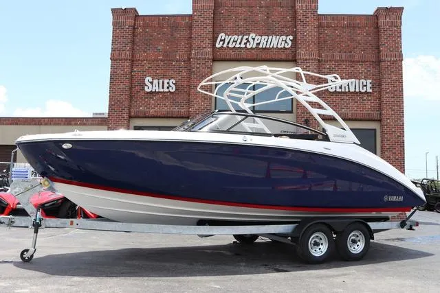 Slide: The Image of Yamaha 252SD-YACHT BLUE-GALVANIZED 2025 - 3